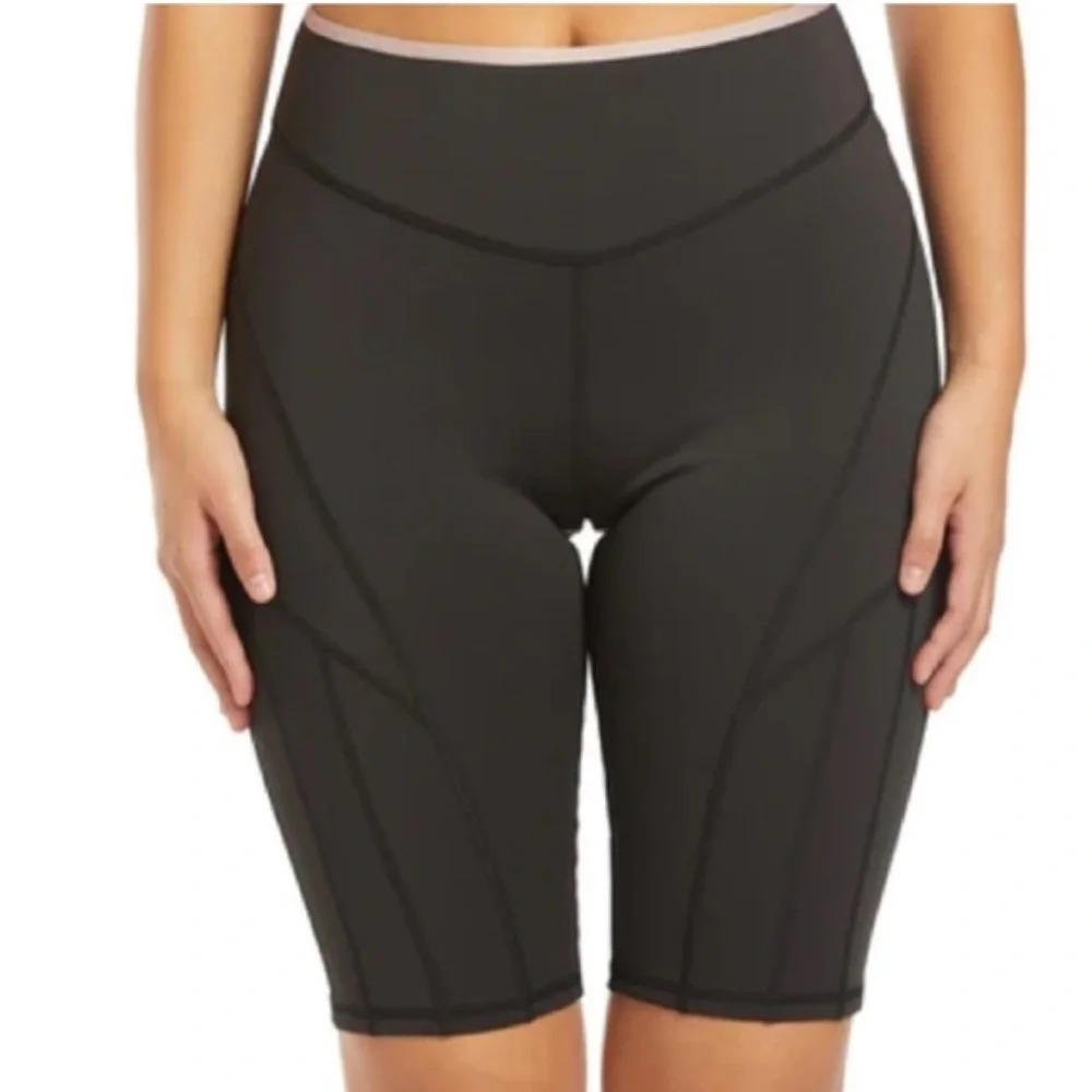 NWT Free People Movement Step up Yoga Athletic Black Bikeshorts size XS